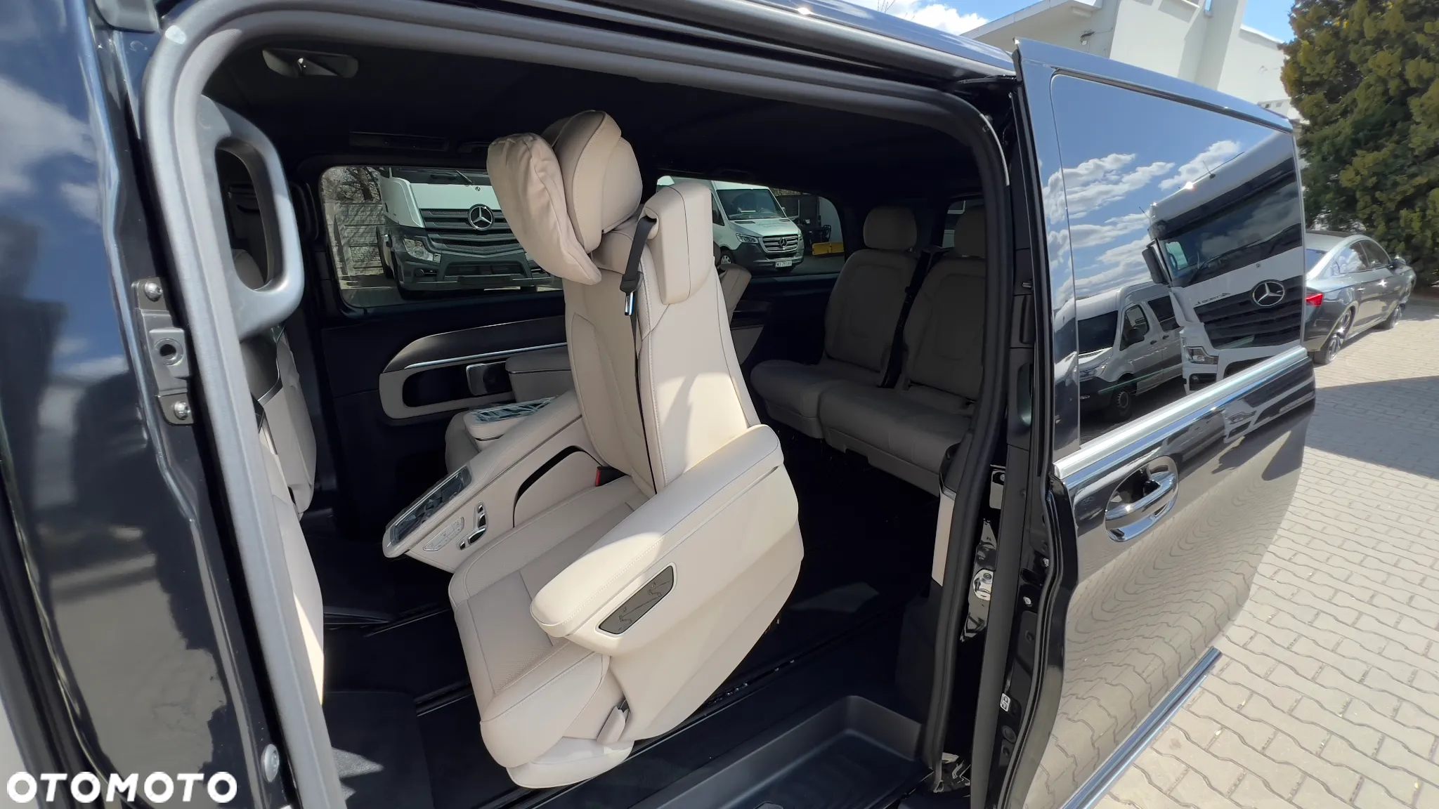 Mercedes-Benz Klasa V 300 d 4-Matic Avantgarde 9G-Tronic (ekstra d³) - 24