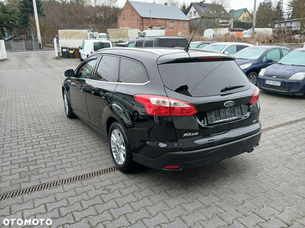 Ford Focus SW 1.6 EcoBoost Titanium - 4