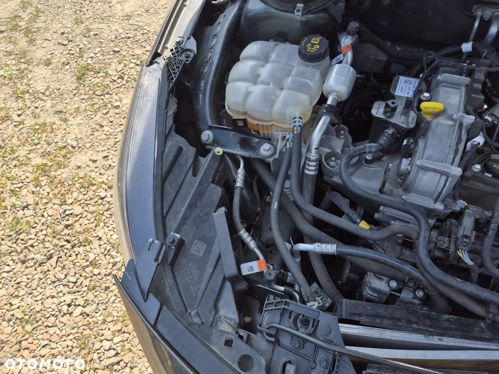 Ford Focus 1.0 EcoBoost Hybrid ST-LINE X - 6