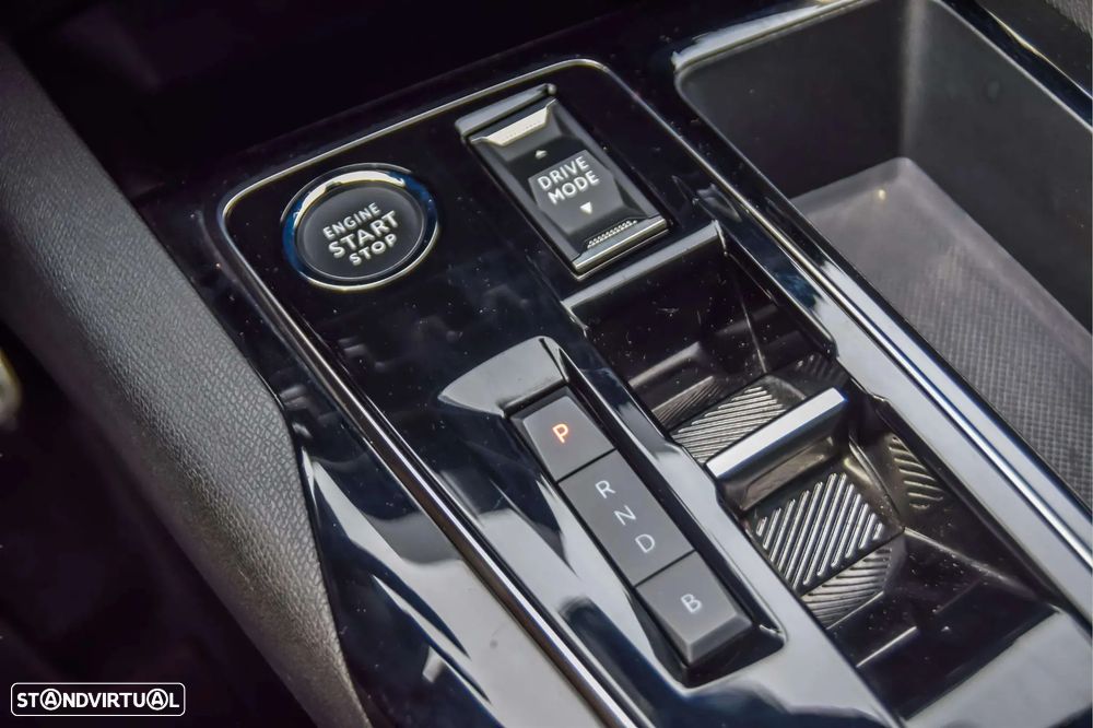 Peugeot 3008 1.6 Hybrid GT e-EAT8 - 18