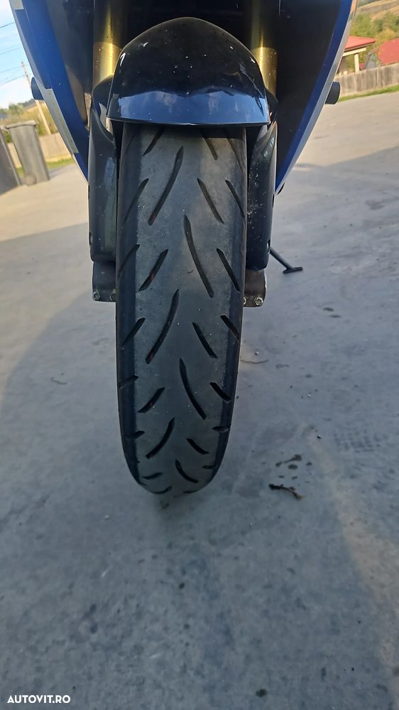 Suzuki GSX-R 600 - 5