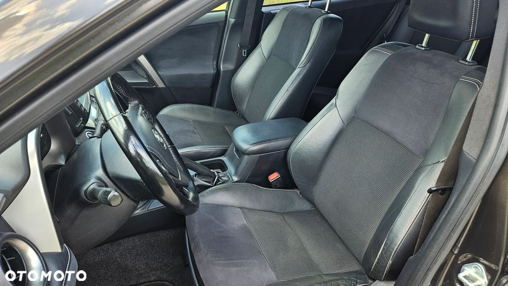 Toyota RAV4 2.0 D-4D Premium 4x2 - 12