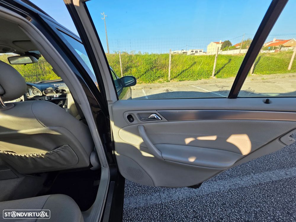 Mercedes-Benz C 220 - 15