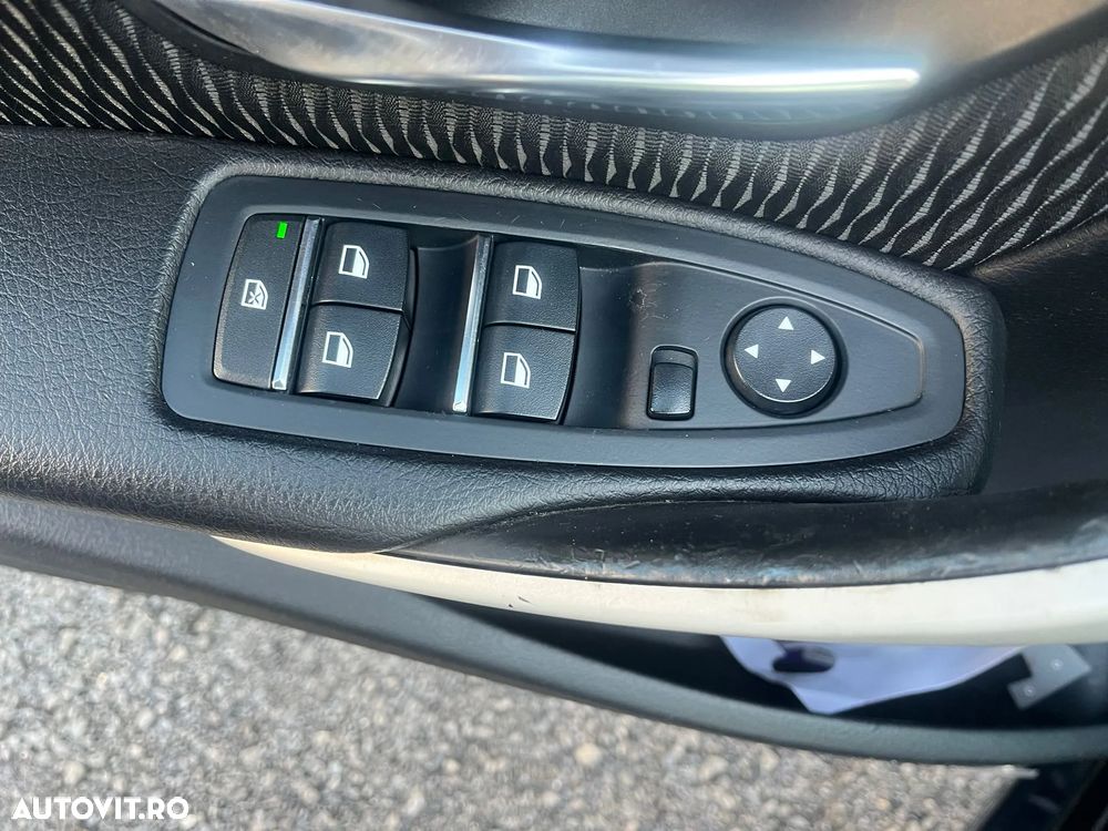 BMW Seria 3 318d Aut. - 9