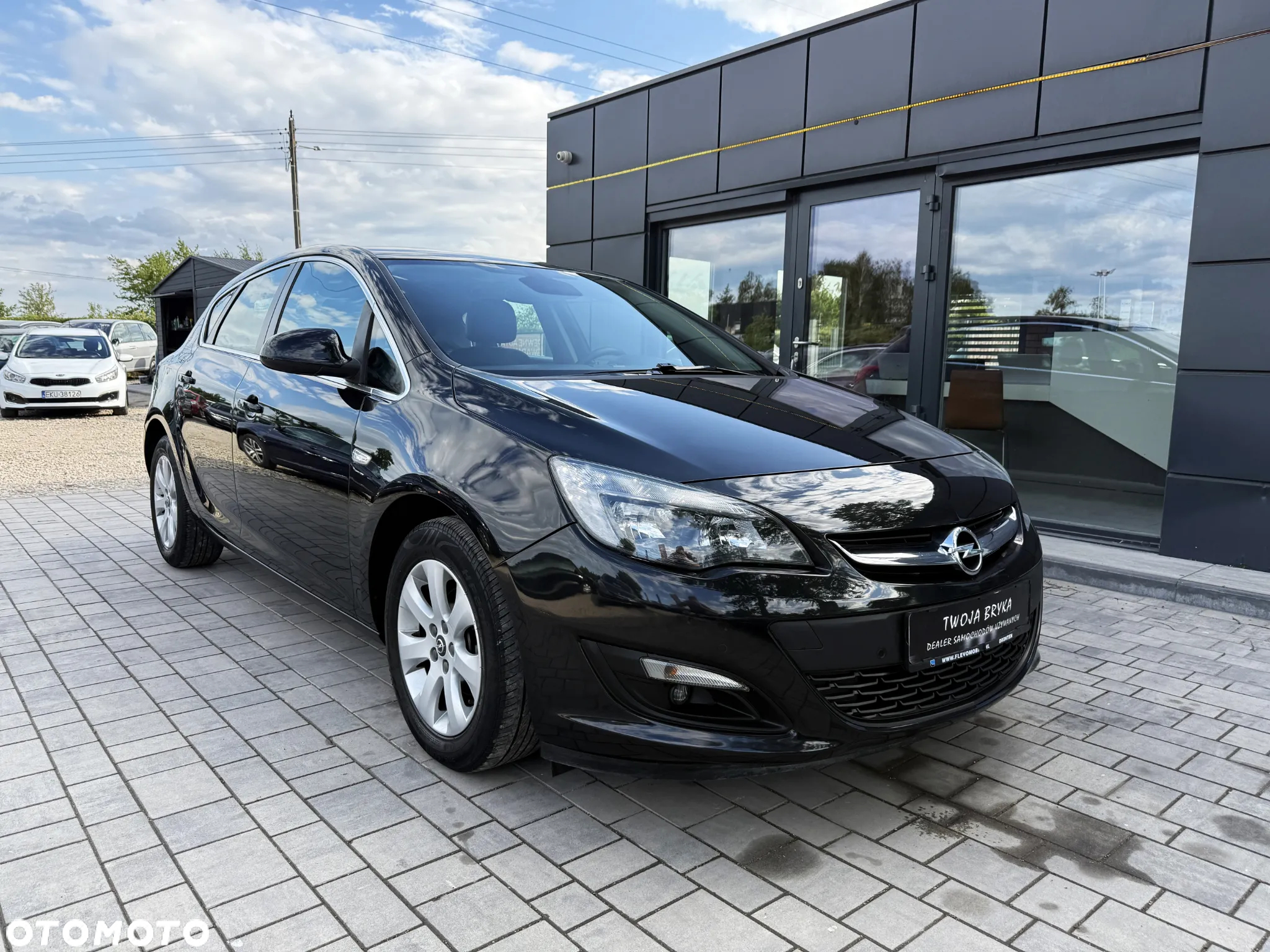 Opel Astra IV 1.4 T Cosmo S&S - 2