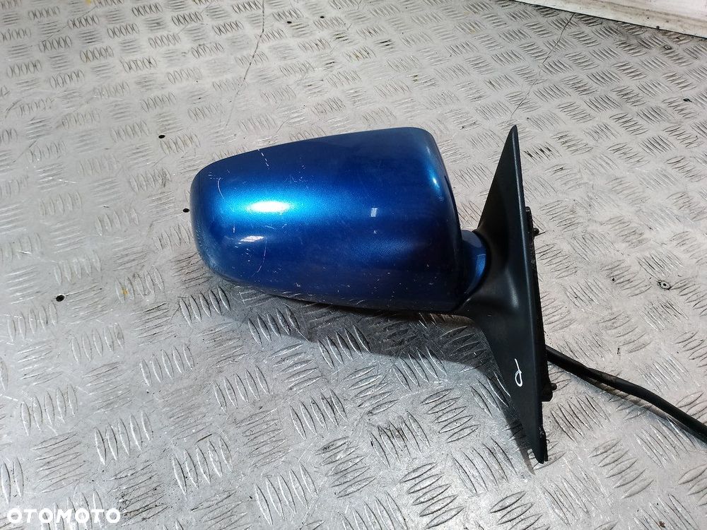 LUSTERKO PRAWE AUDI A3 ( 8P1 ) LZ5C - 1