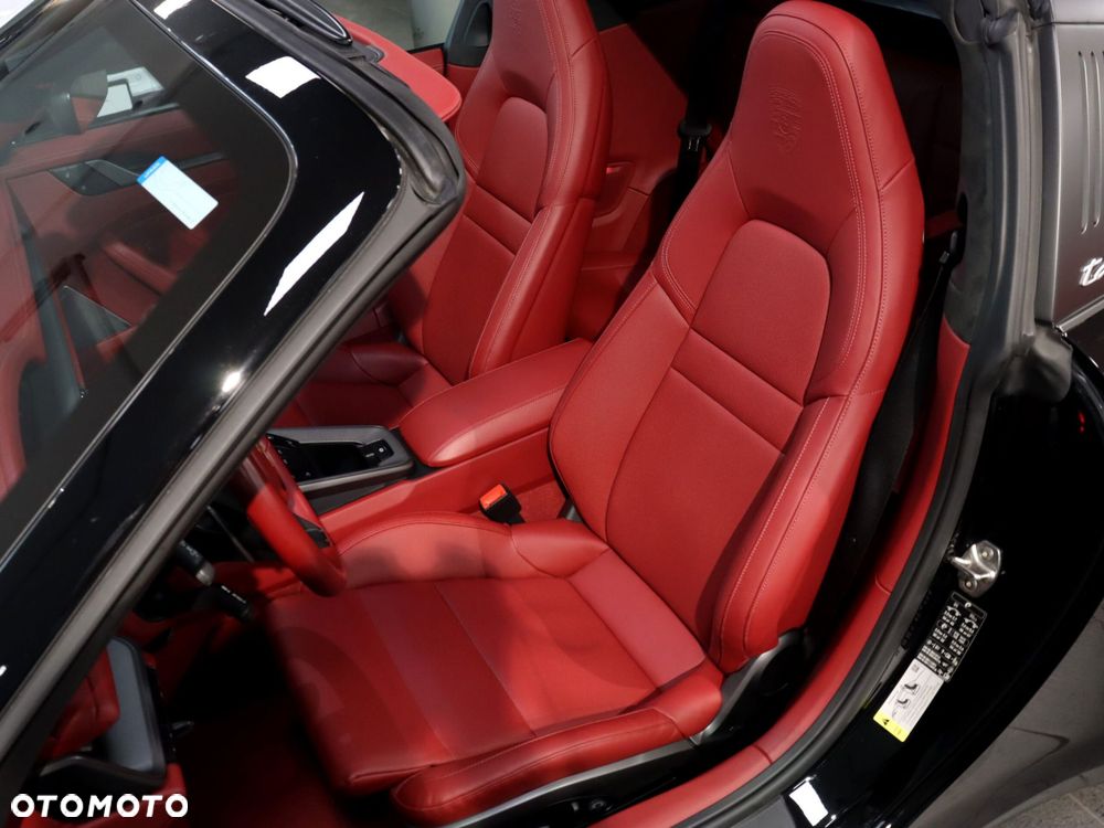 Porsche 911 Targa 4S - 21