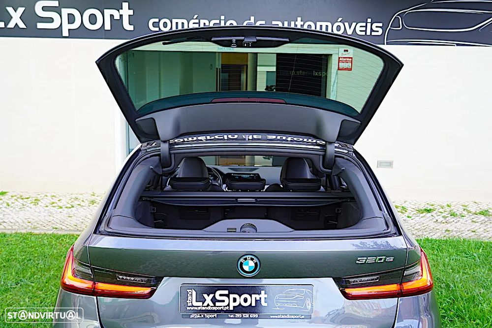 BMW 320 e Corporate Edition Auto - 11
