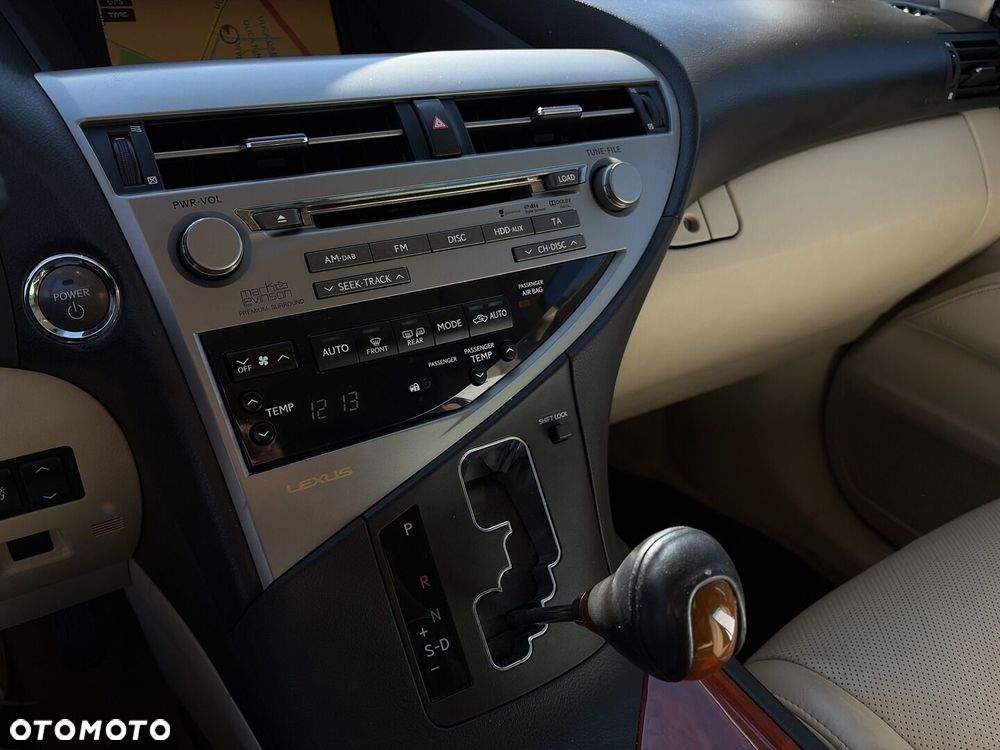 Lexus RX - 24