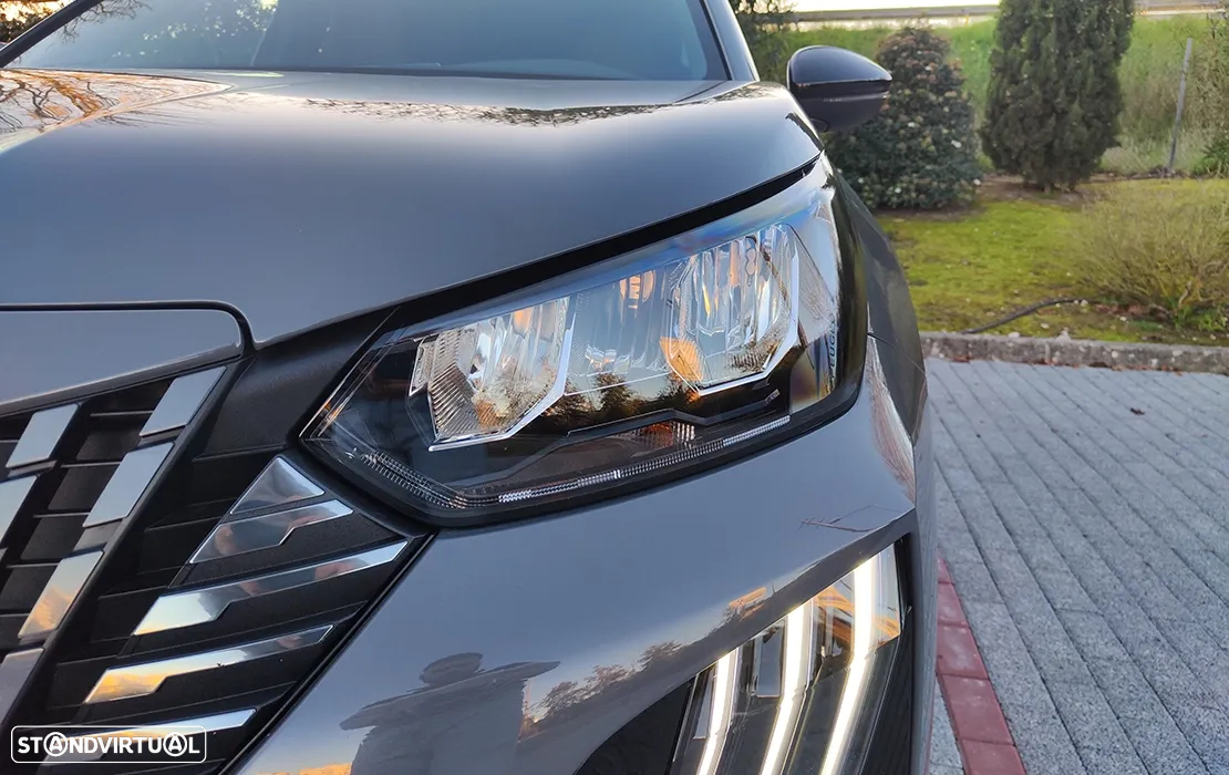 Peugeot e-2008 54 kWh Allure - 5