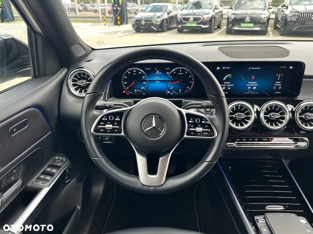 Mercedes-Benz GLB - 9