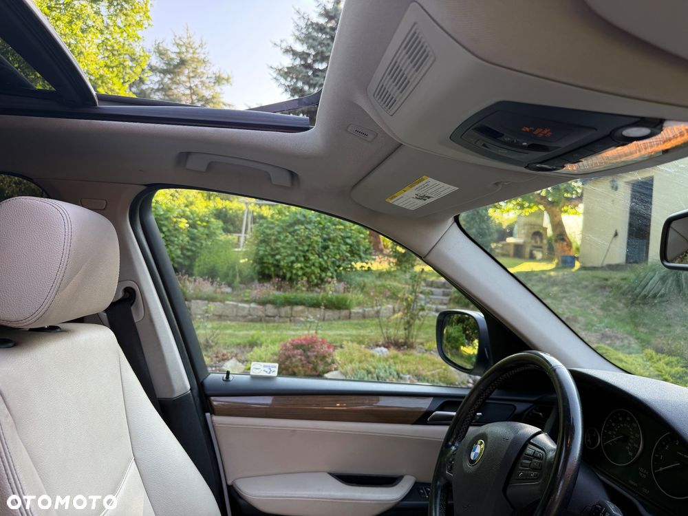 BMW X3 xDrive28i Sport-Aut - 25