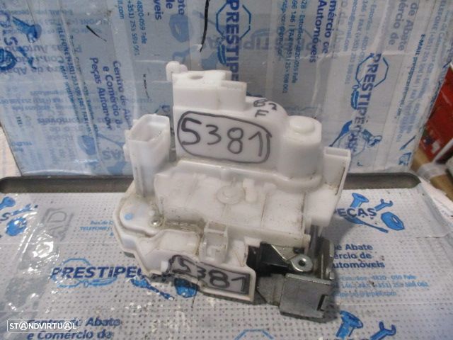 Fecho 519839440 FIAT TIPO 2 FASE 2 2020 1.3JTD 95CV 5P BRANCO FD 4 PINOS - 1