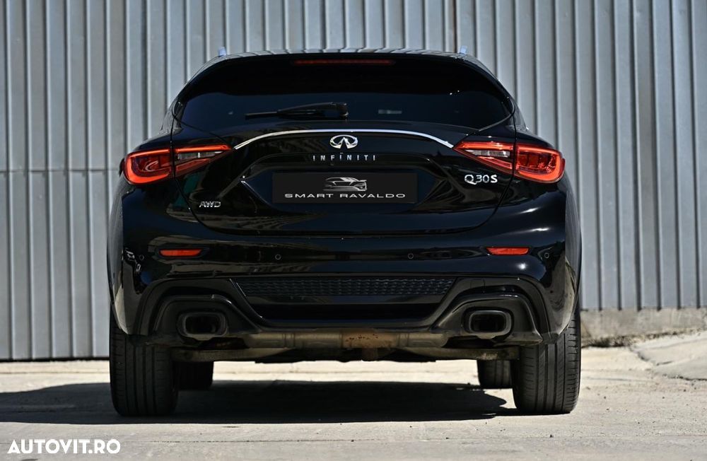 Infiniti Q30 2.2d DCT AWD City Black Edition - 4