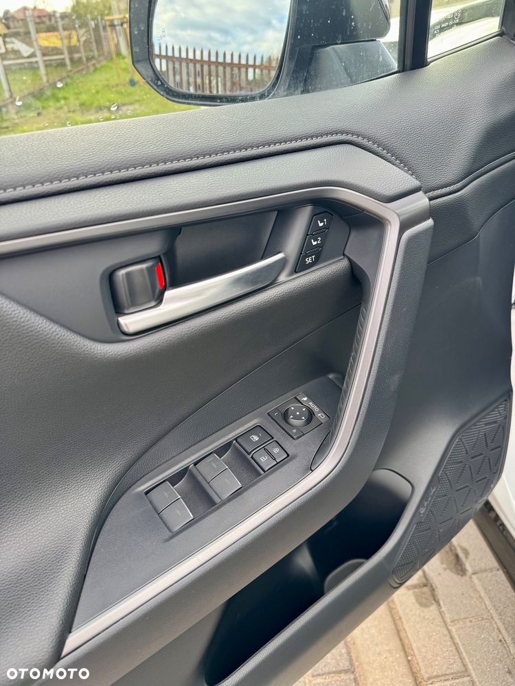 Toyota RAV4 2.5 Plug-In Hybrid GR Sport 4x4 - 19