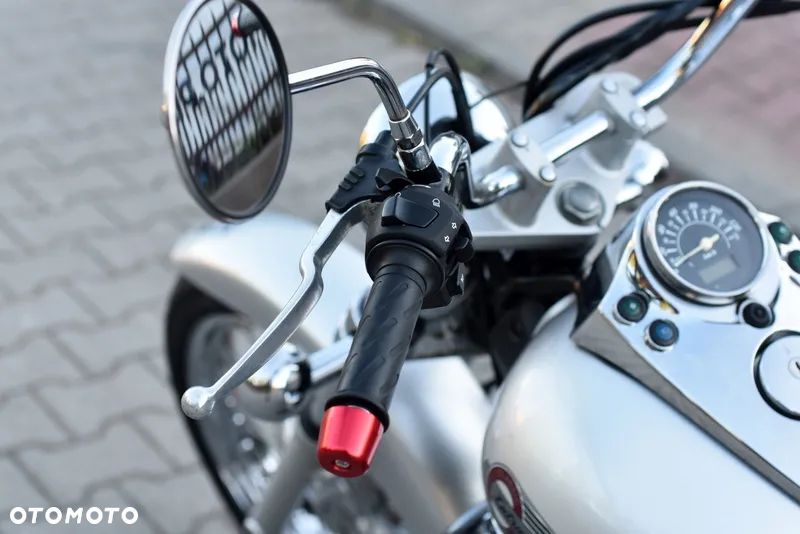 Suzuki Intruder - 28