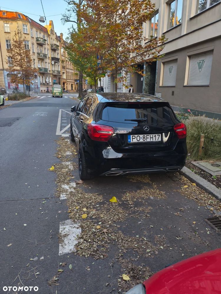 Mercedes-Benz Klasa A 180 7G-DCT Urban - 8