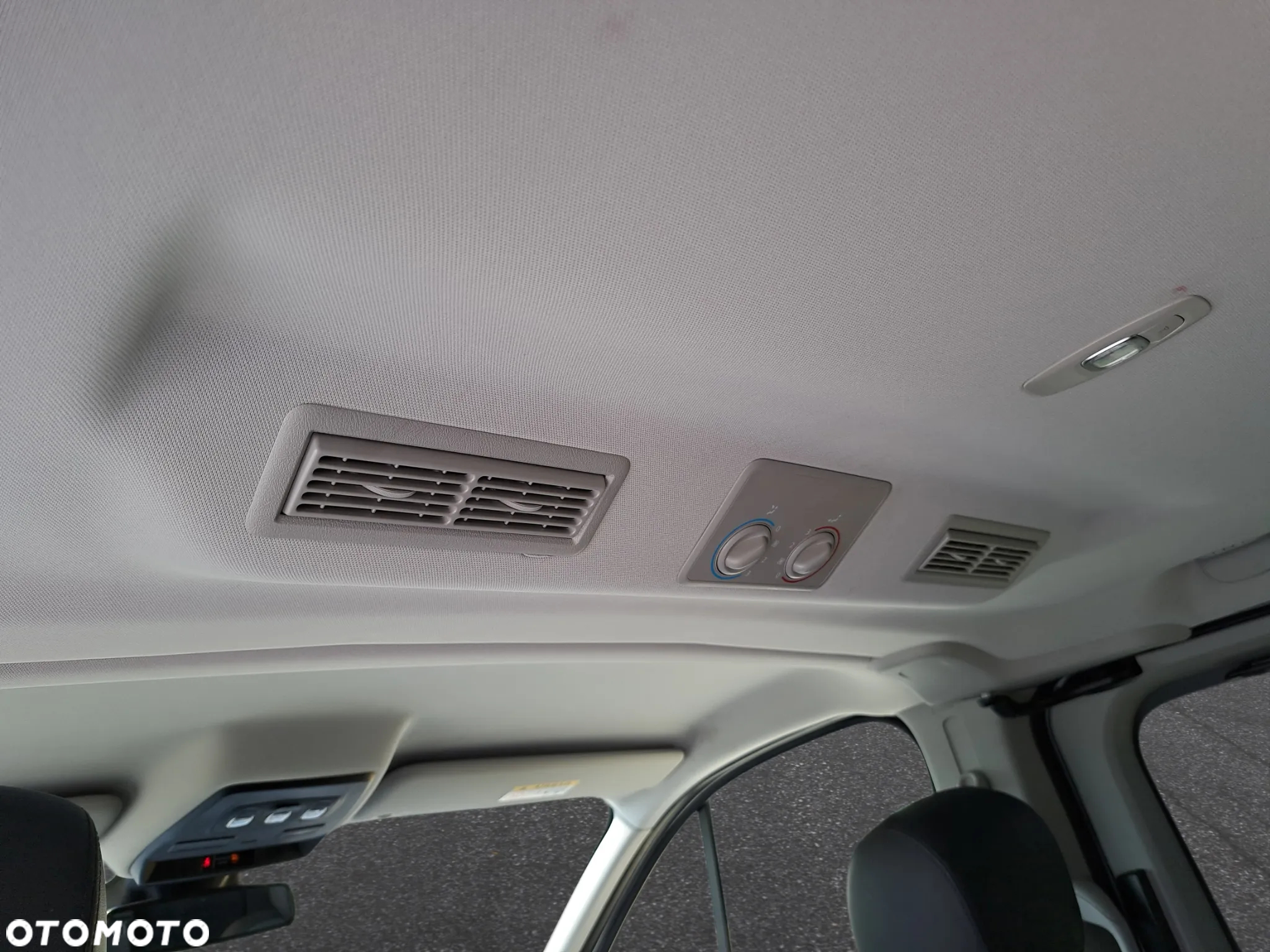 Renault Trafic Grand SpaceClass 2.0 dCi EDC - 17