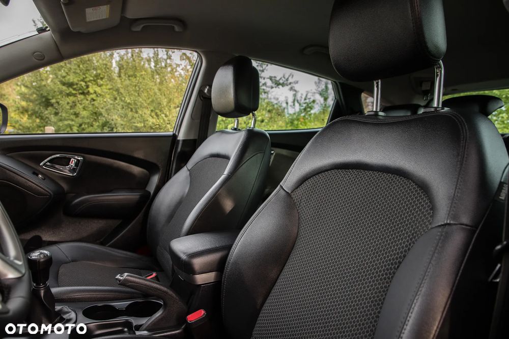 Hyundai ix35 2.0 4WD Premium - 24