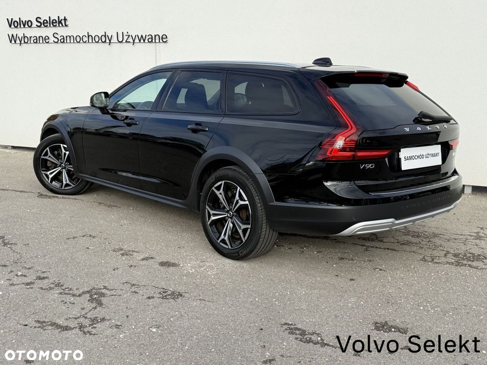 Volvo V90 Cross Country - 8