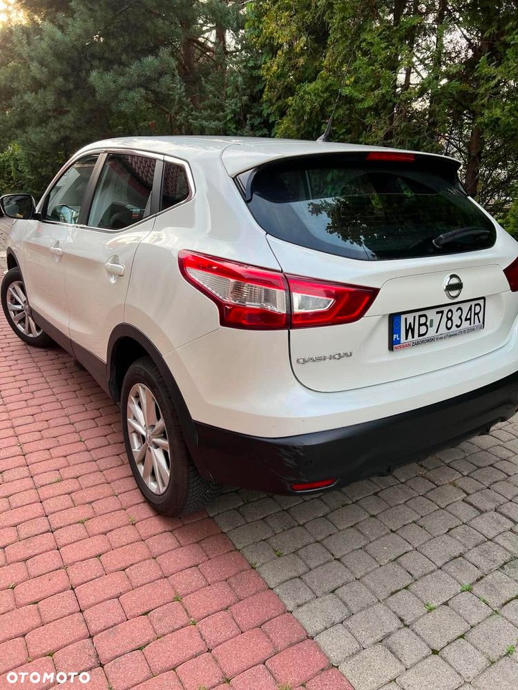Nissan Qashqai 1.2 DIG-T N-Connecta EU6 - 4