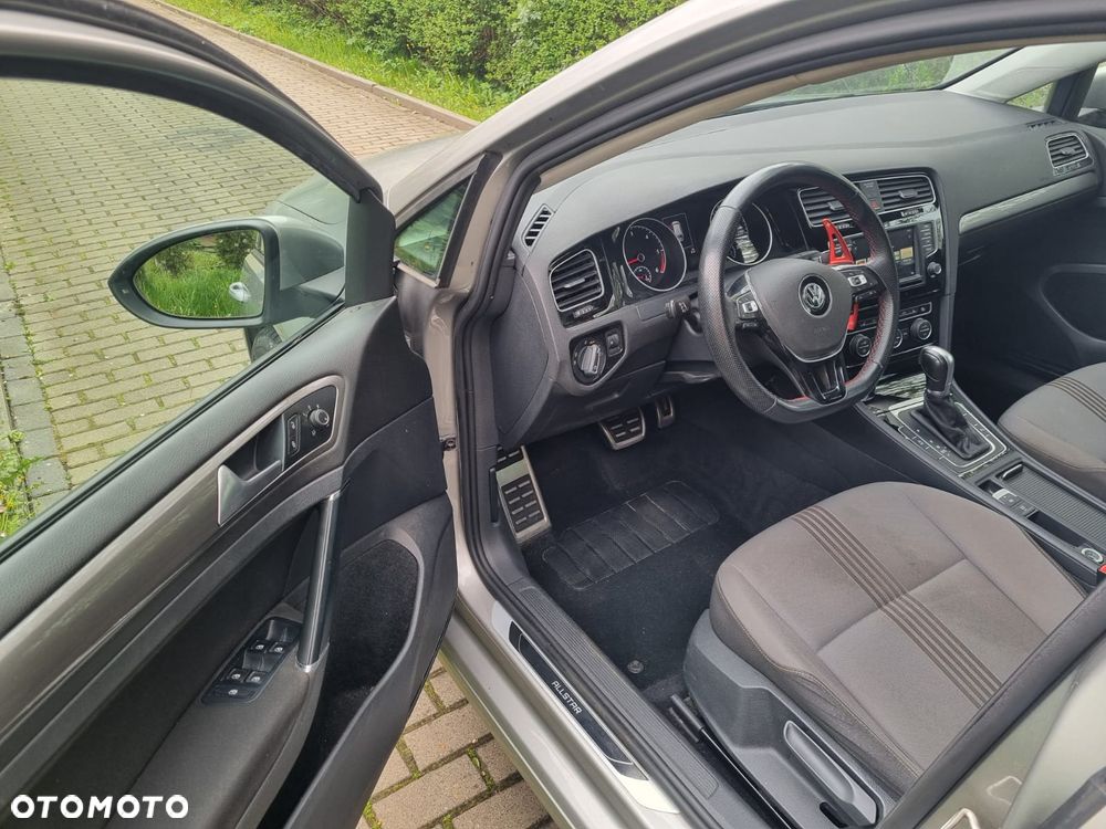 Volkswagen Golf 2.0 TDI BlueMotion Technology DSG Allstar - 5