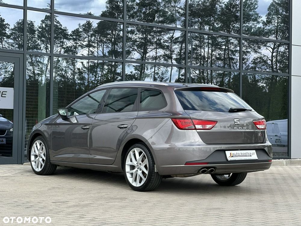 Seat Leon Sportstourer 2.0 TDI DPF DSG FR - 8