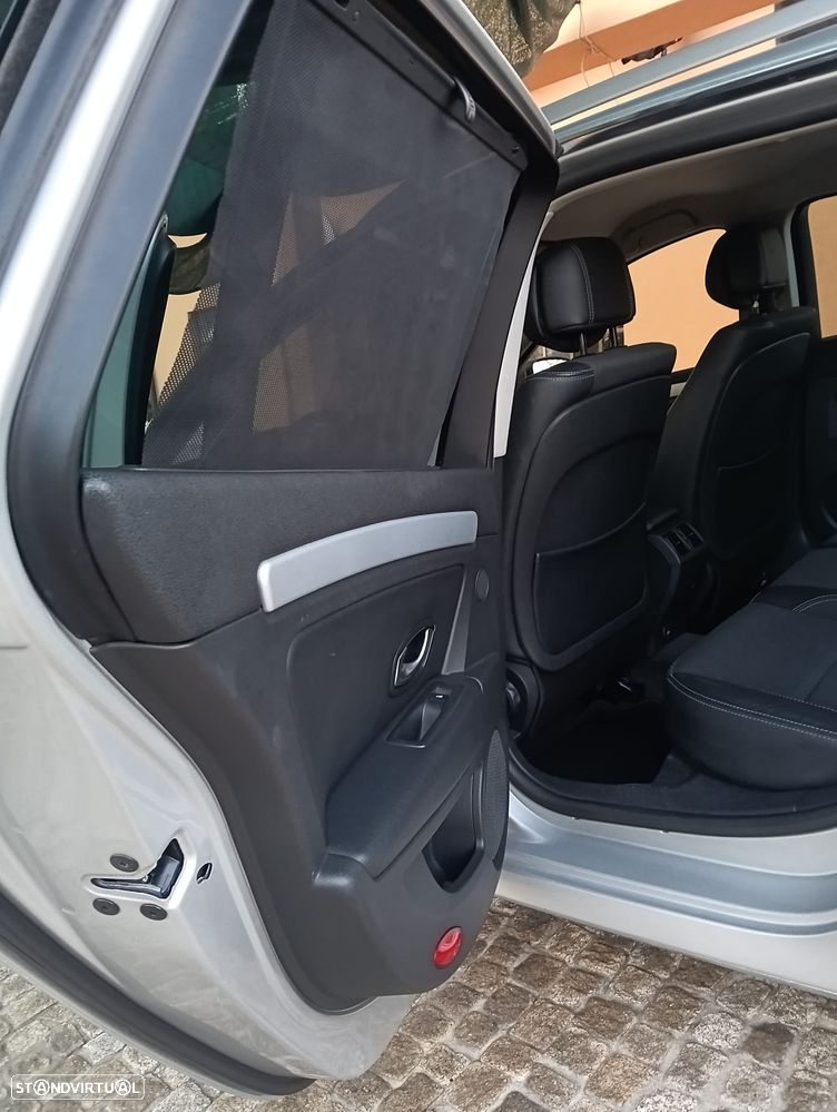 Renault Laguna 2.0 dCi Luxe - 15