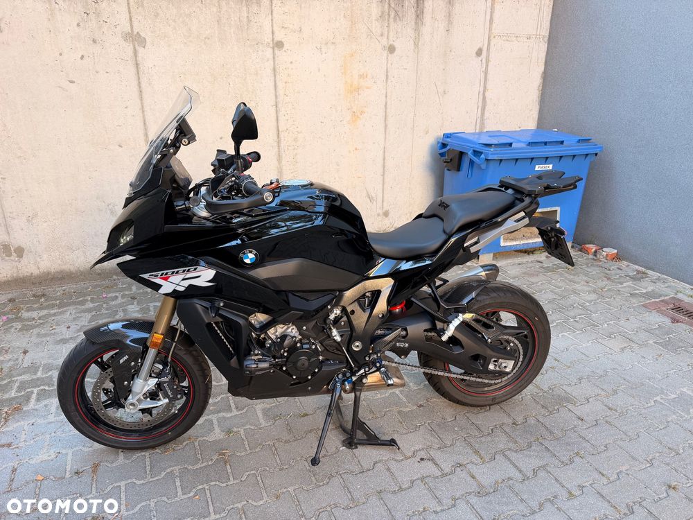BMW XR - 1