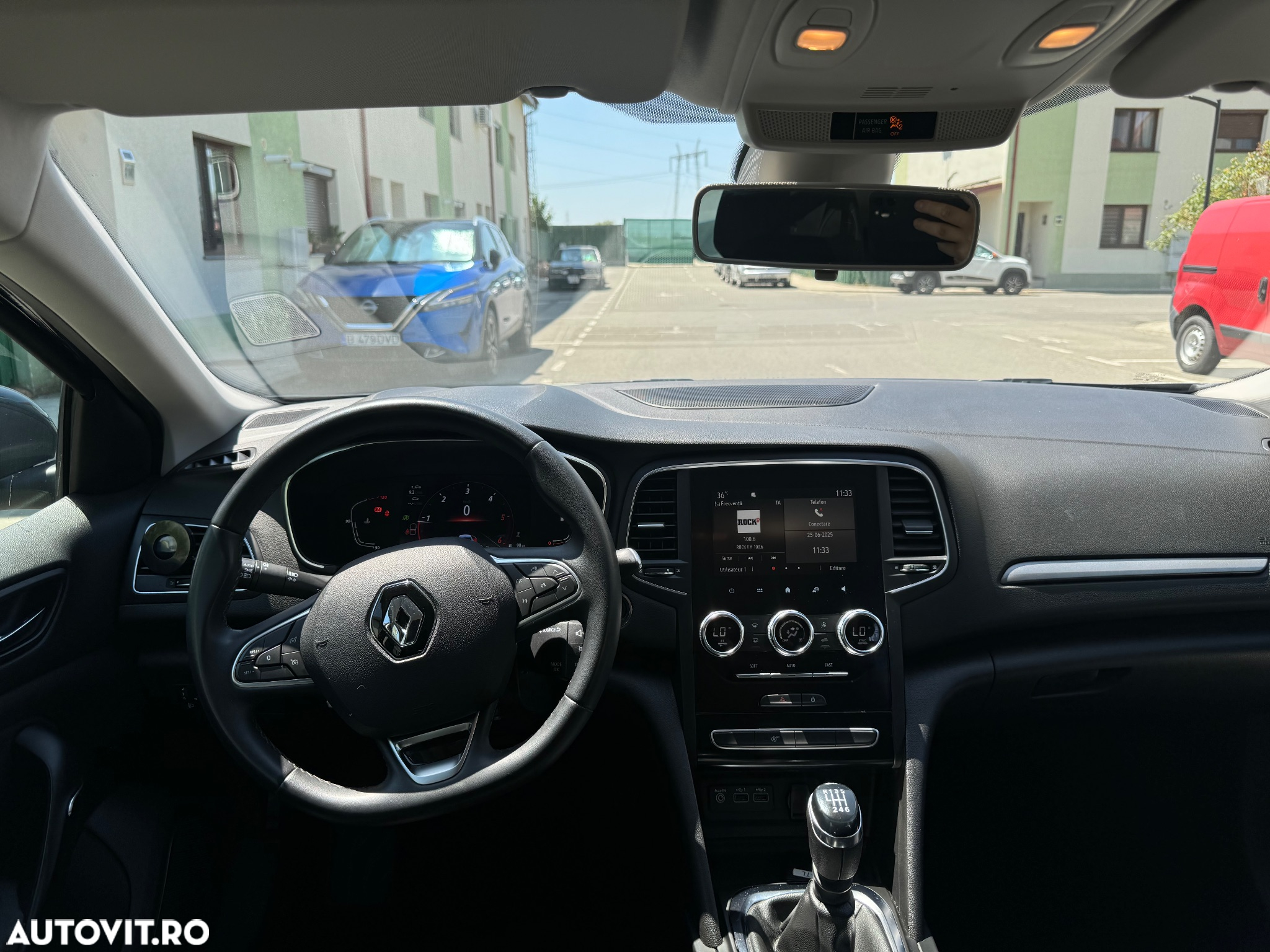 Renault Megane BLUE dCi 115 INTENS - 11