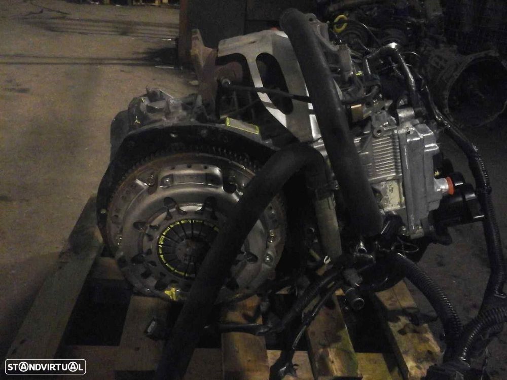 MOTOR COMPLETO NISSAN MICRA III 2004 - 3
