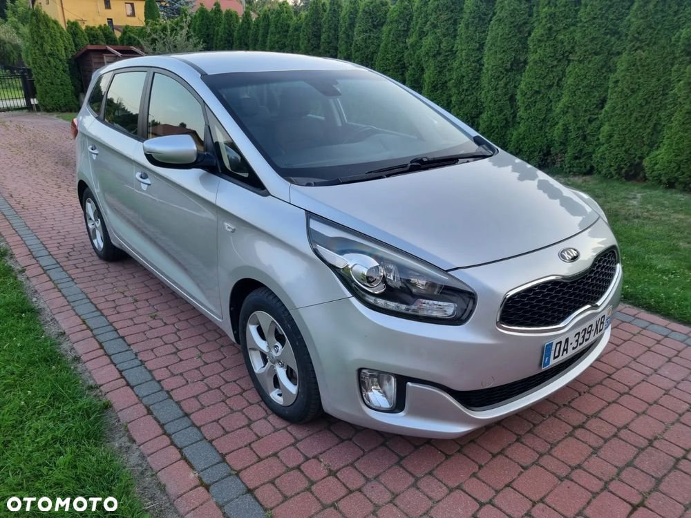 Kia Carens 1.7 CRDi M 7os - 15