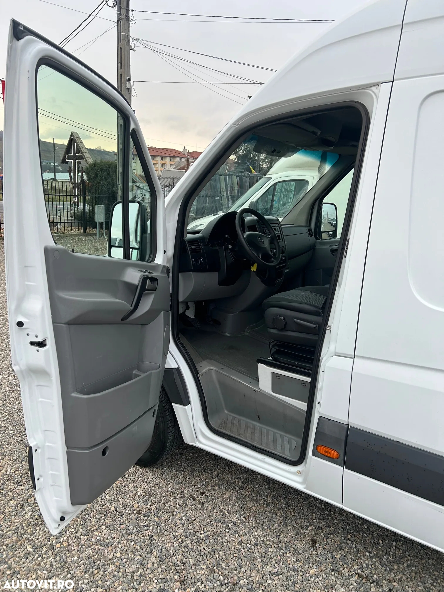 Mercedes-Benz Sprinter - 8
