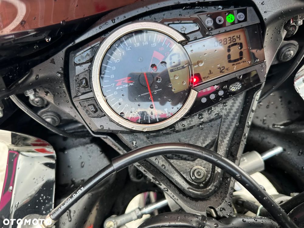 Suzuki GSX-R - 15