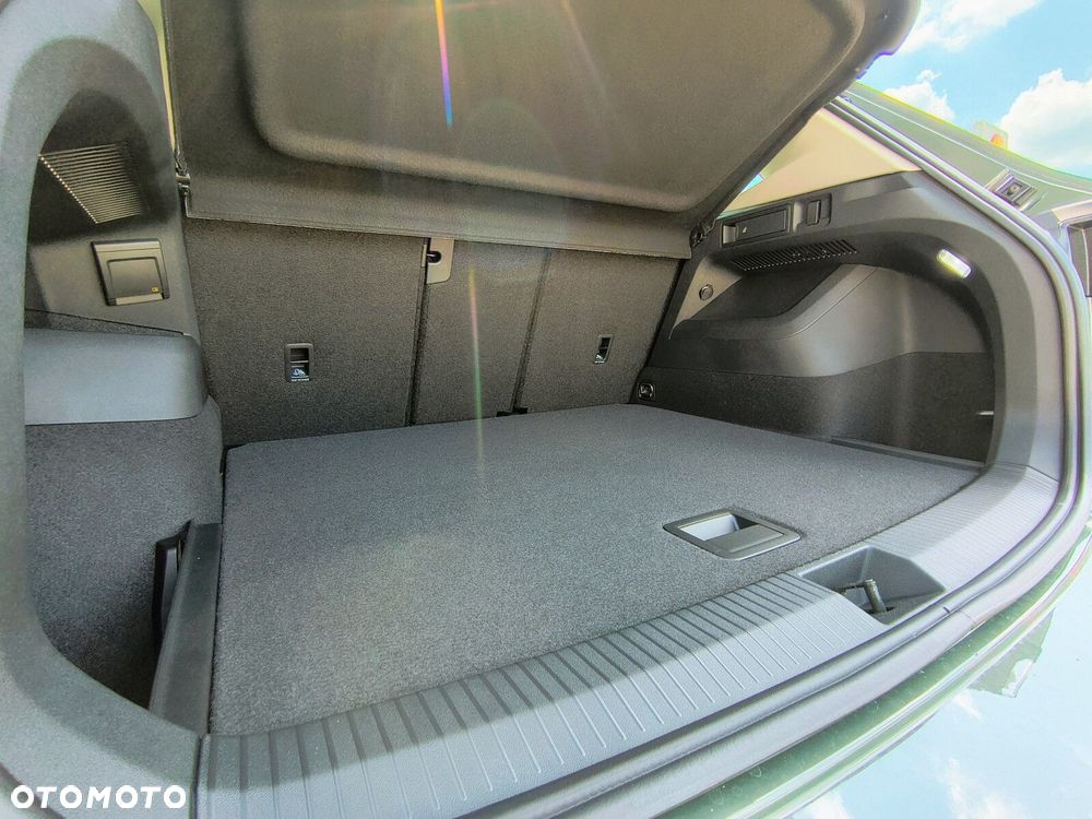 Volkswagen Tiguan 1.5 eTSI Elegance DSG - 31