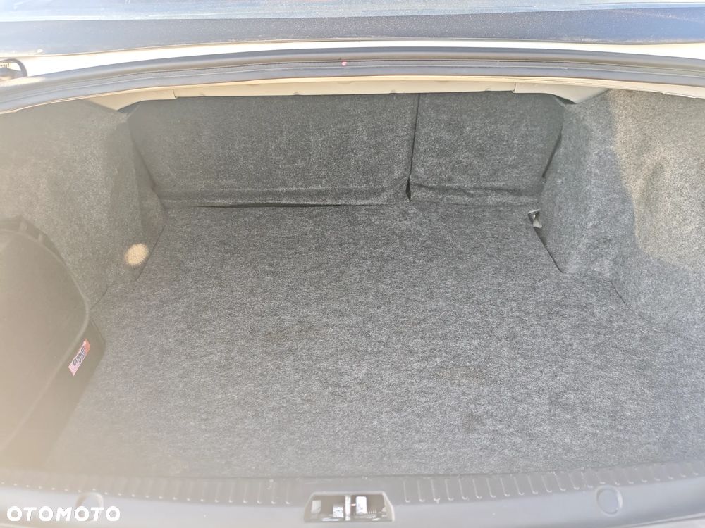 Mitsubishi Lancer 1.6 Invite - 15