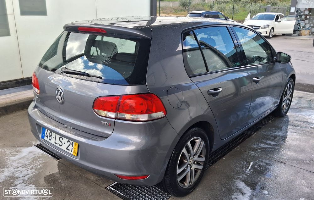 VW Golf 1.6 TDi Confortline - 5