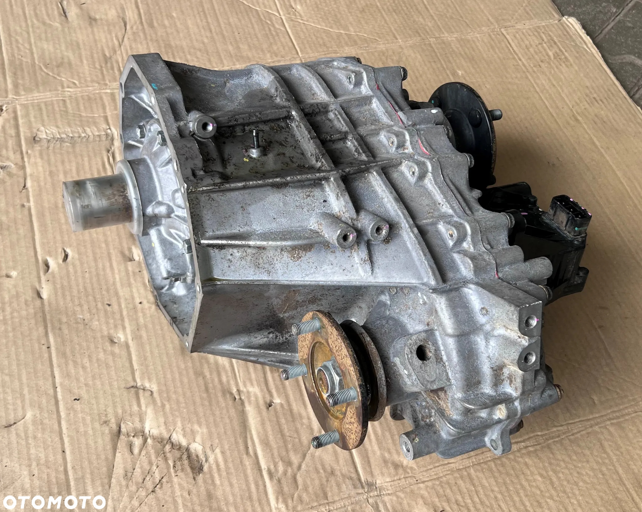 REDUKTOR / SKRZYNIA ROZDZIELCZA MITSUBISHI L200 3200A196 VT838699 -2018r - 3