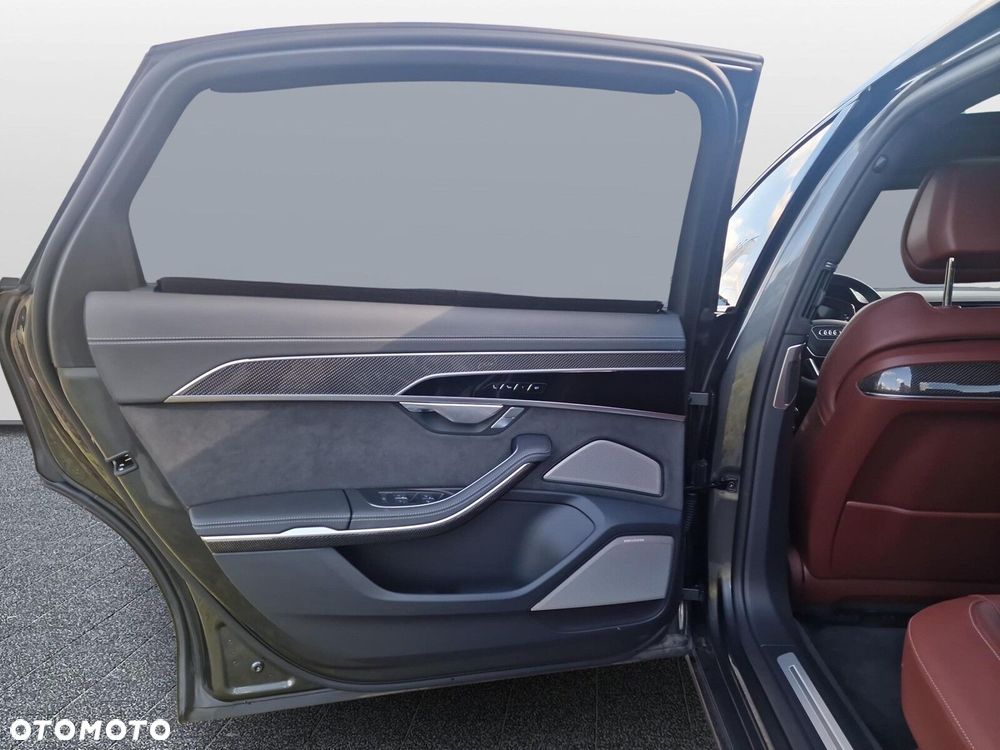 Audi A8 - 25