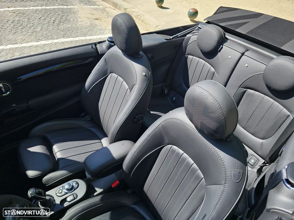 MINI Cabrio John Cooper Works Plus Auto Desportiva - 16