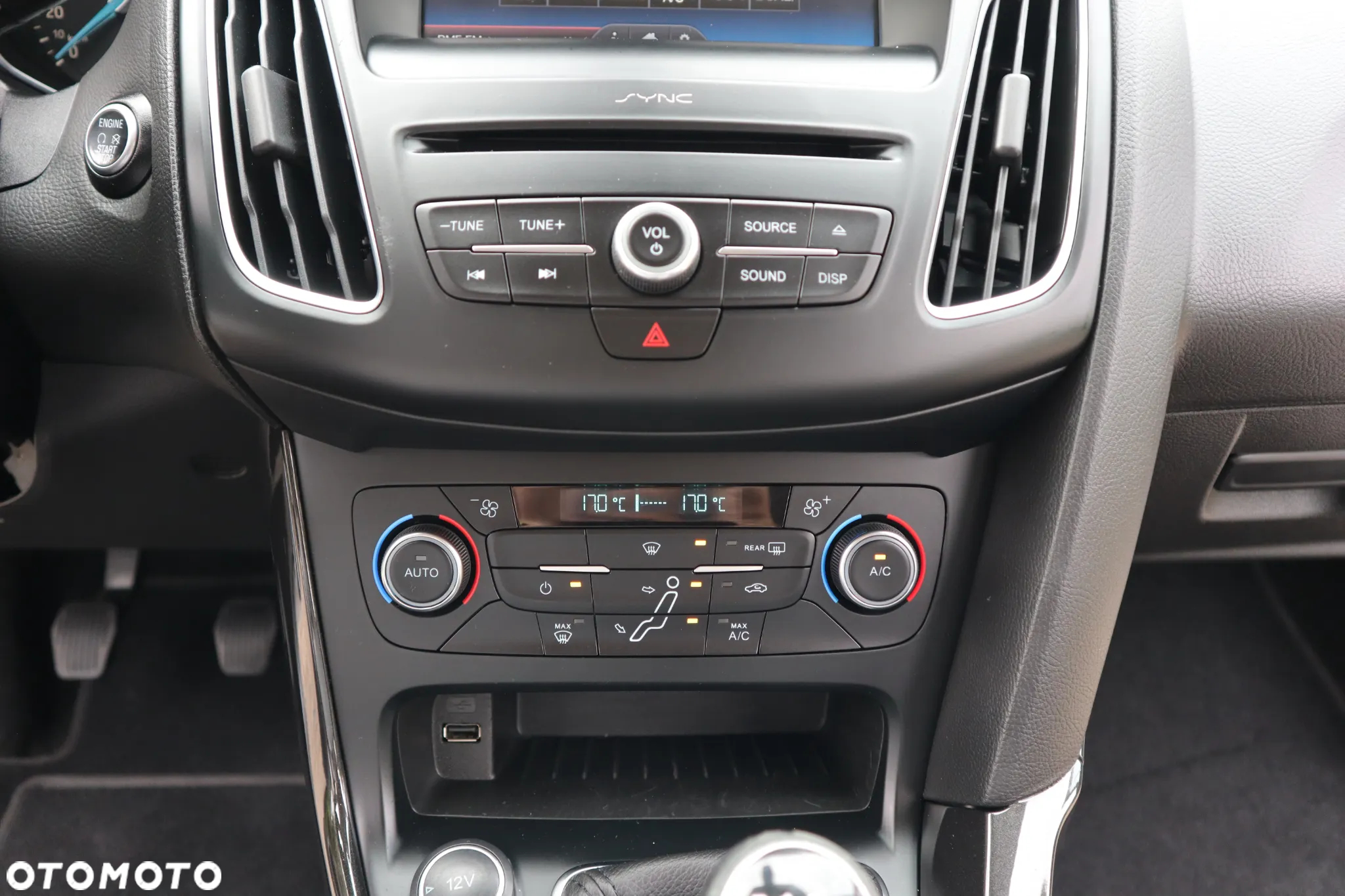 Ford Focus 1.0 EcoBoost Start-Stopp-System TITANIUM - 18