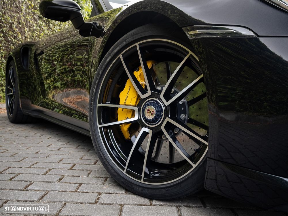 Porsche 911 (992) Turbo S PDK - 11