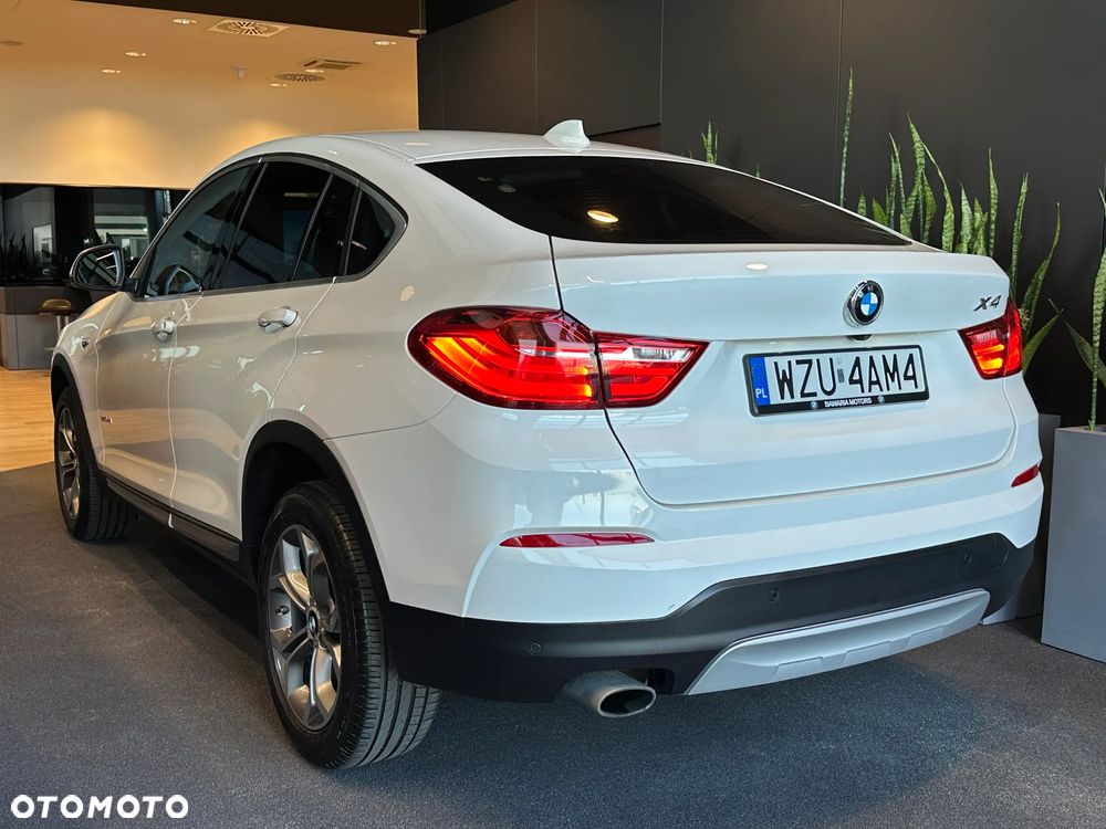 BMW X4 xDrive20i xLine - 4