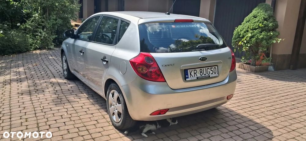 Kia Ceed 2007 photo 4