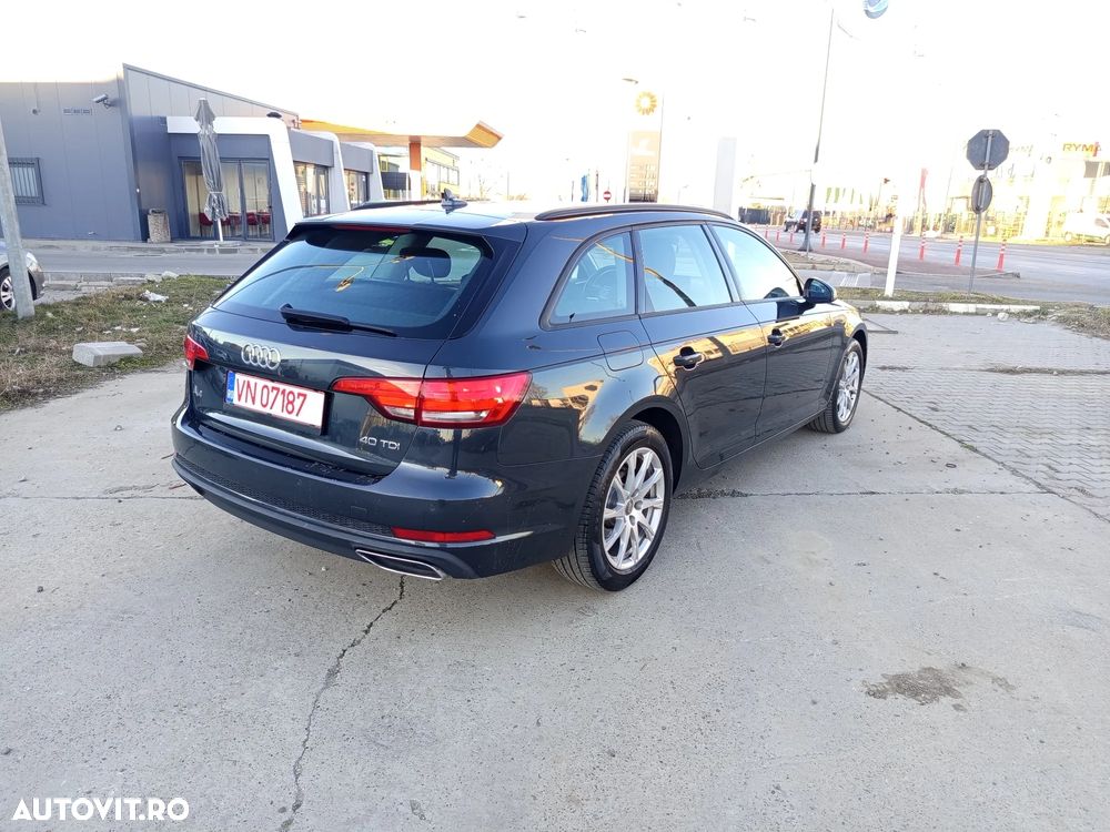 Audi A4 - 4