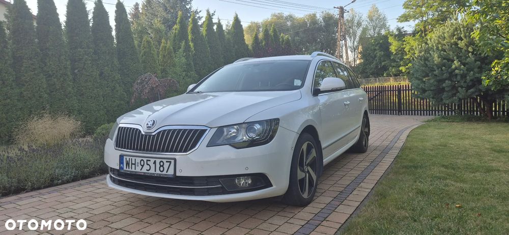 Skoda Superb 2.0 TDI Elegance - 2