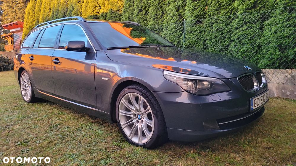 BMW Seria 5 525d - 1