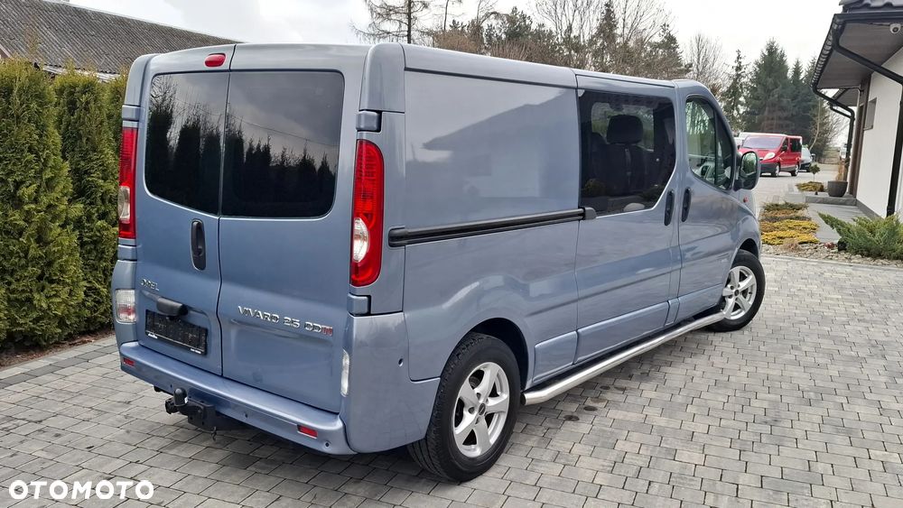 Opel VIVARO - 12