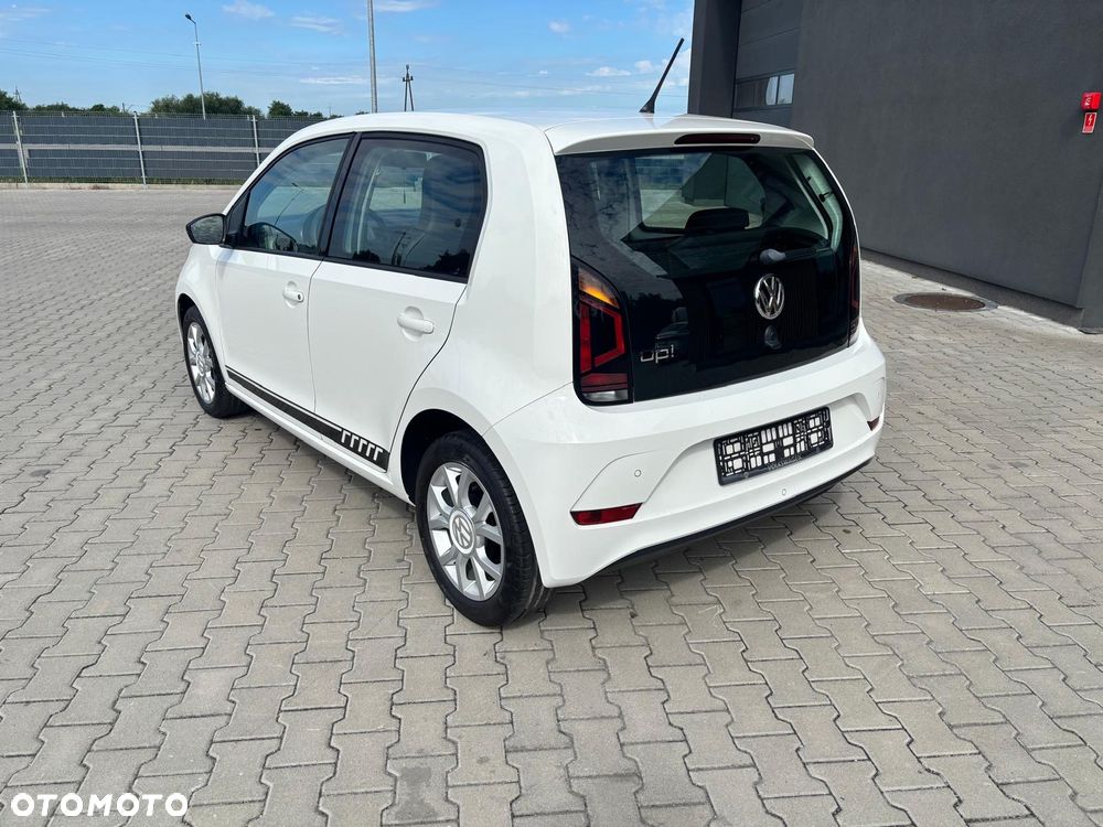 Volkswagen up! - 8