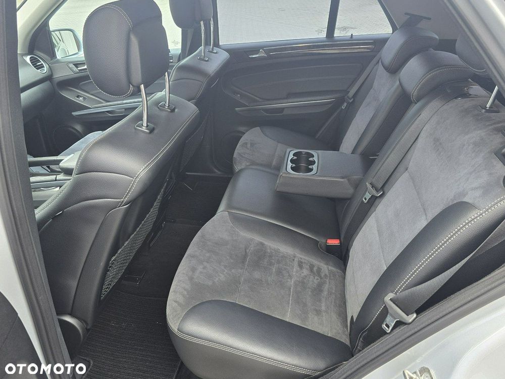 Mercedes-Benz ML - 19